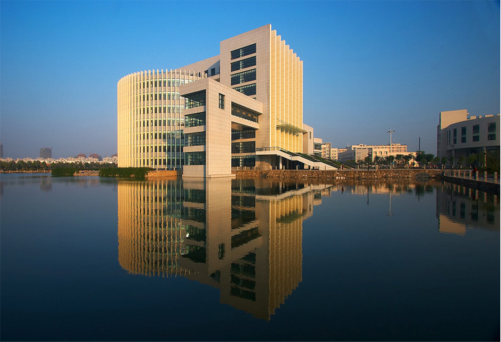 金银湖图书馆2